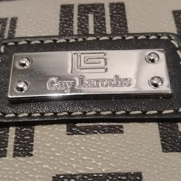 Vintage Guy Laroche Brown/ Tan Leather Logo Crossbody Bag - Picture 6 of 10